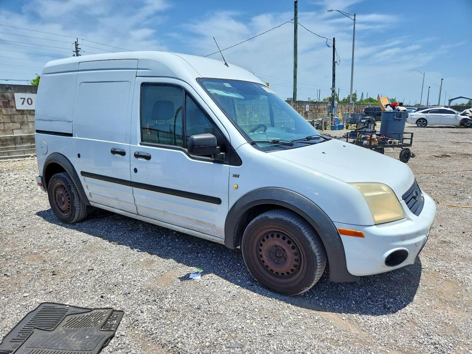 2013 Ford Transit connect VIN NM0LS7BNXDT140292 COPART salvage auction — MINOR DENT/SCRATCHES, FL - CERTIFICATE OF TITLE, sold $10 on 2026-07-23 (photo 4)