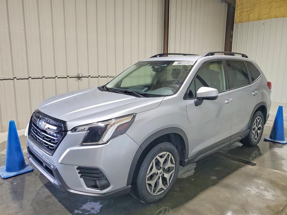 2023 Subaru Forester VIN JF2SKAEC7PH472804 COPART salvage auction — NORMAL WEAR, KY - CERTIFICATE OF TITLE, sold $6,300 on 2026-07-28 (photo 1)