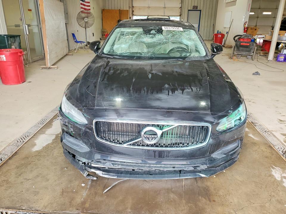 2018 Volvo S90 VIN LVY992MK0JP032324 COPART salvage auction — VANDALISM, Pa - Certificate Of Salvage, sold $2,050 on 2026-07-27 (photo 5)