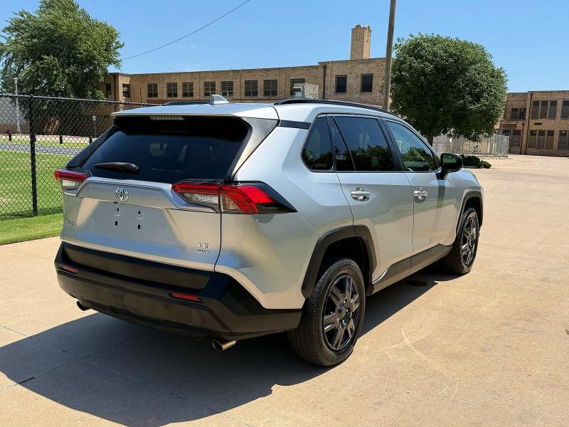 2019 Toyota Rav4 VIN JTMF1RFV3KJ005186 COPART salvage auction — MINOR DENT/SCRATCHES, Ok - Certificate Of Title (P), sold $8,200 on 2026-07-23 (photo 4)