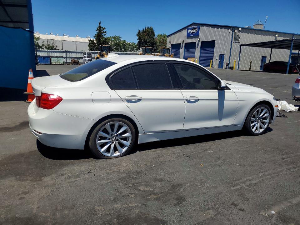 2012 BMW 3 series VIN WBA3A5C54CF342080 COPART salvage auction — MECHANICAL, Ca - Dis/Dlr/Exp App For Dup Clean, sold $1,200 on 2026-08-11 (photo 3)