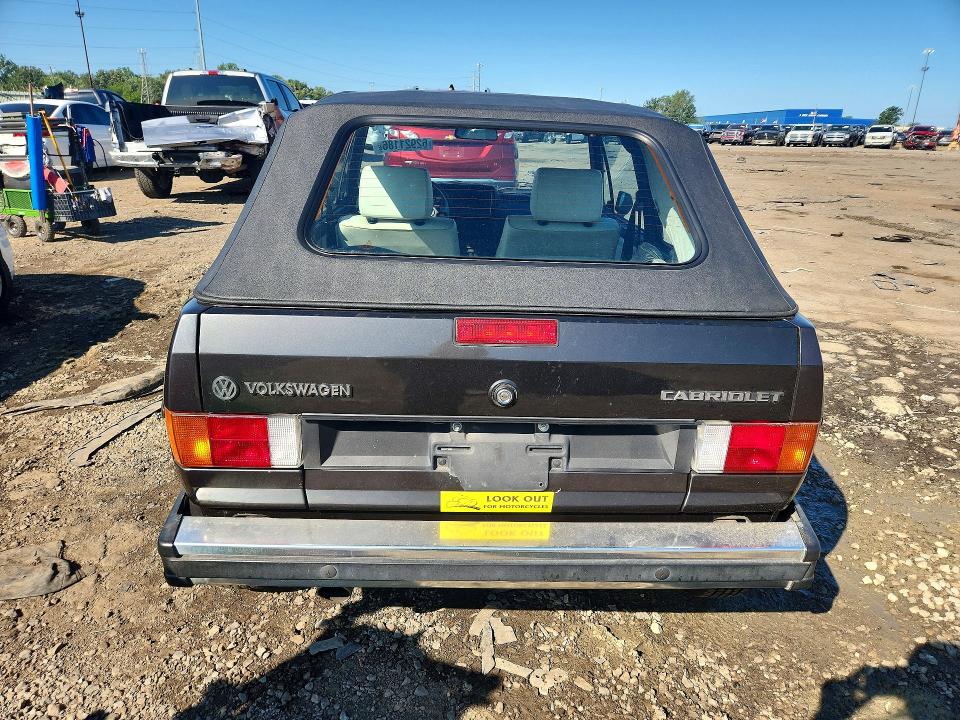 1987 Volkswagen Cabriolet VIN WVWCA0151HK036218 COPART salvage auction — MINOR DENT/SCRATCHES, OH - DEALER ONLY CLEAN TITLE, sold $725 on 2026-08-11 (photo 6)