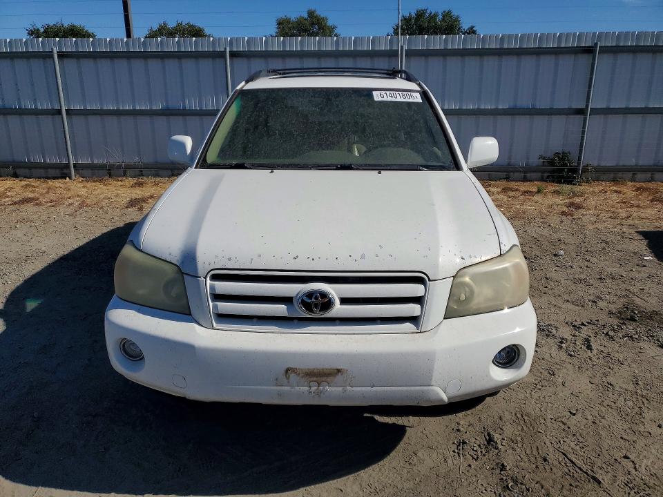 2005 Toyota Highlander VIN JTEDP21A250074345 COPART salvage auction — NORMAL WEAR, Ca - Dis/Dlr/Exp Only Clean Title, sold $600 on 2026-07-28 (photo 5)