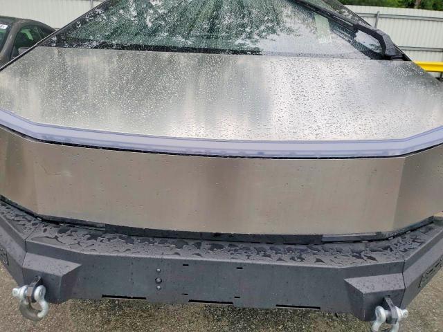 2024 Tesla Cybertruck VIN 7G2CEHEE3RA048554 COPART salvage auction — MINOR DENT/SCRATCHES, Va - Cert Of Title-Salvage Rebuilt, sold $56,500 on 2026-07-29 (photo 9)