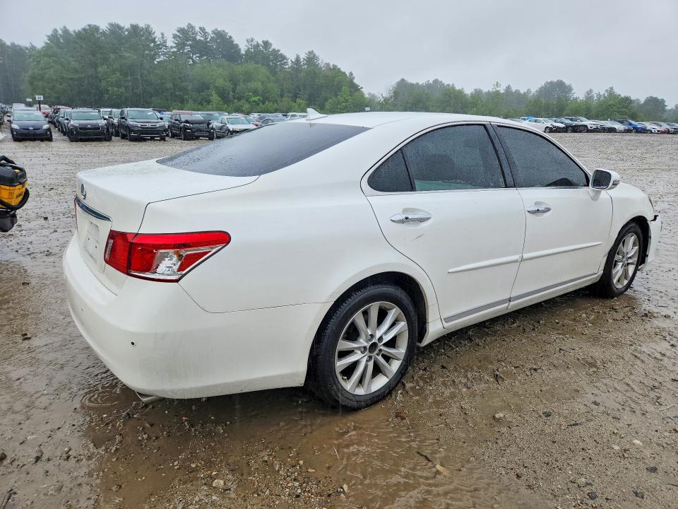 2012 Lexus VIN JTHBK1EG5C2498900 COPART salvage auction — FRONT END, MA - CERT OF TITLE-RECONSTRCTD COLL, sold $1,100 on 2026-07-27 (photo 3)
