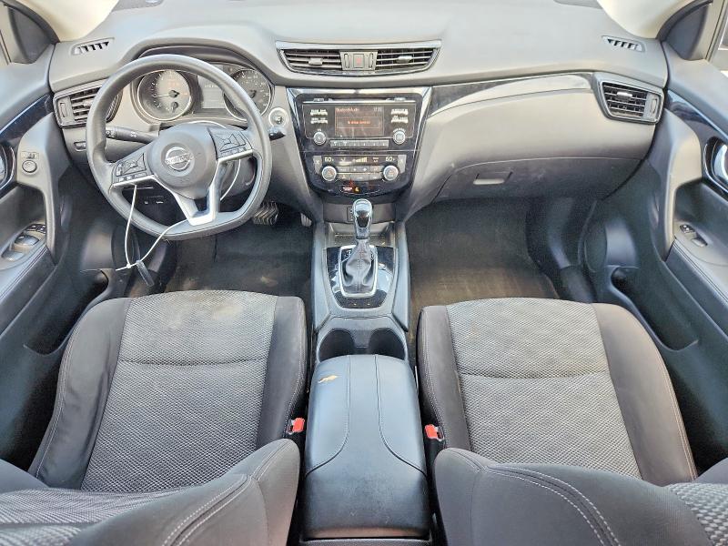 2017 Nissan Rogue VIN JN1BJ1CR4HW111359 COPART salvage auction — MINOR DENT/SCRATCHES, Tn - Certificate Of Title, sold $600 on 2026-07-27 (photo 8)
