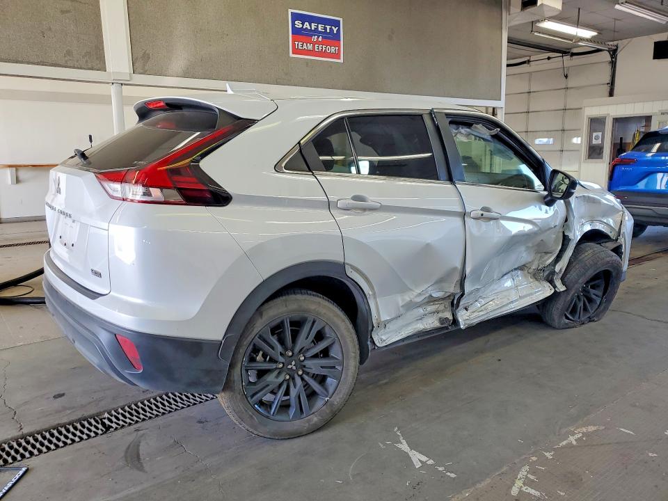 2025 Mitsubishi ECLIPSE VIN JA4ATVAA7SZ008797 COPART salvage auction — UNDERCARRIAGE, Salvage Title, sold $3,800 on 2026-08-28 (photo 3)