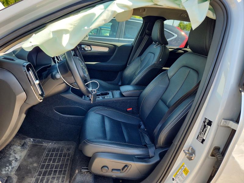 2021 Volvo Xc40 VIN YV4162UK8M2397152 COPART salvage auction — SIDE, On - Permit Salvage, sold $2,600 on 2026-07-30 (photo 7)
