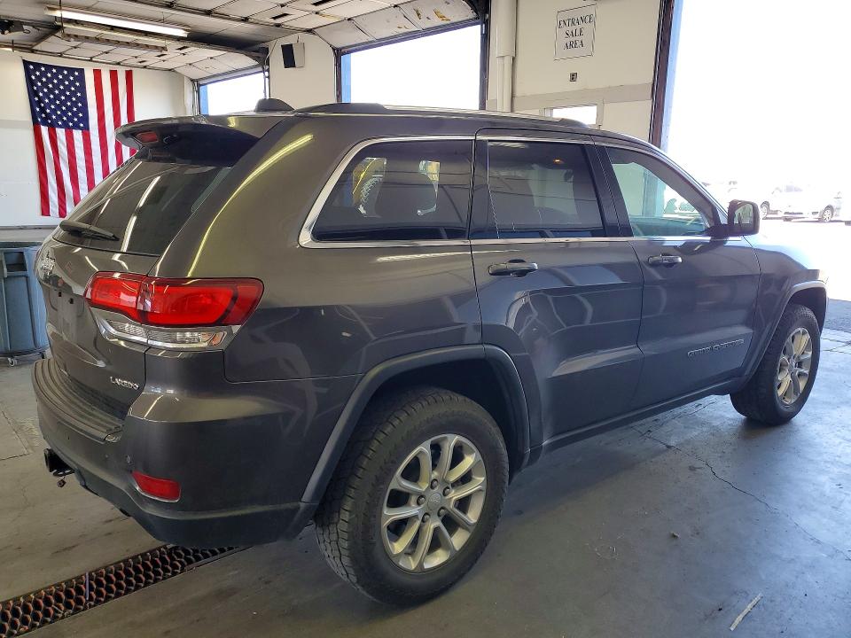 2021 Jeep Grand cherokee VIN 1C4RJFAG8MC780689 COPART salvage auction — REAR END, Salvage Title, sold $4,900 on 2026-07-17 (photo 3)