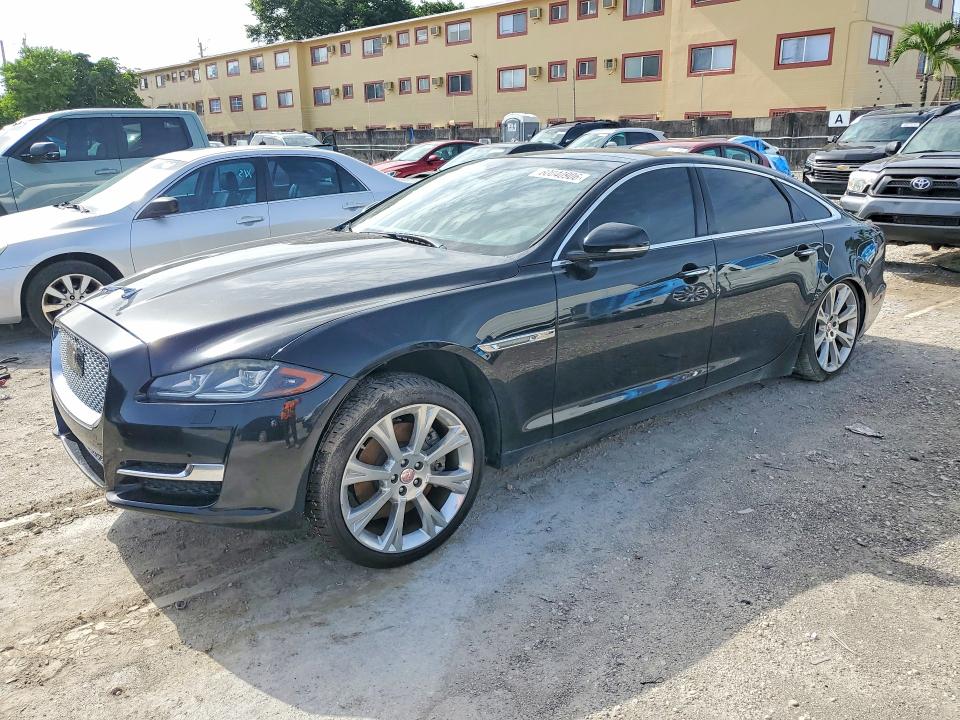 2017 Jaguar Xj VIN SAJWJ2GD5H8W08980 COPART salvage auction — MINOR DENT/SCRATCHES, FL - CERT OF TITLE-REBUILT (P), sold $1,950 on 2026-07-28 (photo 1)