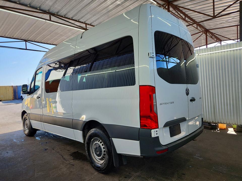 2024 Mercedes-benz Sprinter VIN W1Z4KFHY0RP713310 COPART salvage auction — ROOF, Fl - Certificate Of Title, sold $31,250 on 2026-07-08 (photo 2)