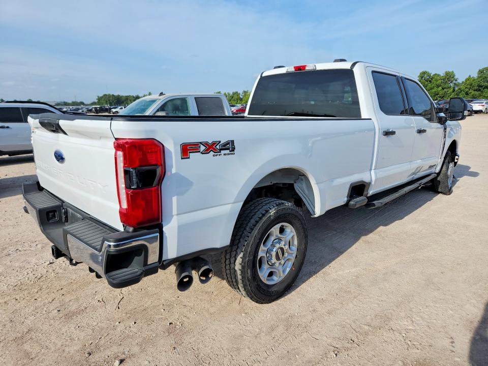 2025 Ford F250 VIN 1FT7W2BT4SEC01437 COPART salvage auction — FRONT END, TX - SALVAGE VEHICLE TITLE, sold $15,000 on 2026-07-28 (photo 3)