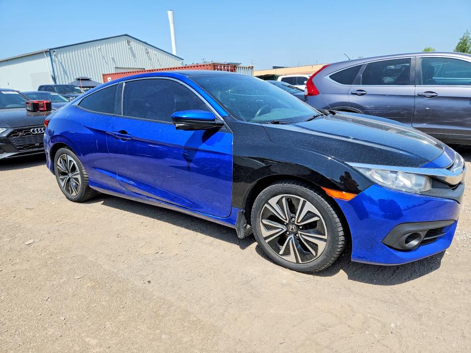 2017 Honda Civic VIN 2HGFC3A31HH452107 COPART salvage auction — SIDE, ON - PERMIT NO BRAND - UNFIT, sold $1,100 on 2026-07-23 (photo 4)