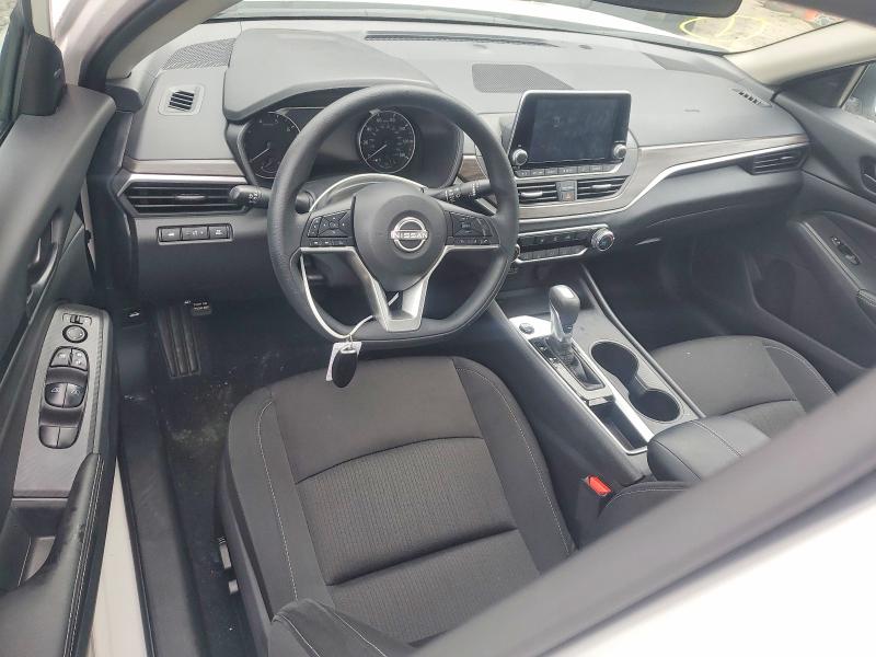 2026 Nissan Altima VIN 1N4BL4DV1TN304769 COPART salvage auction — REAR END, FL - CERTIFICATE OF TITLE, sold $7,100 on 2026-07-27 (photo 8)