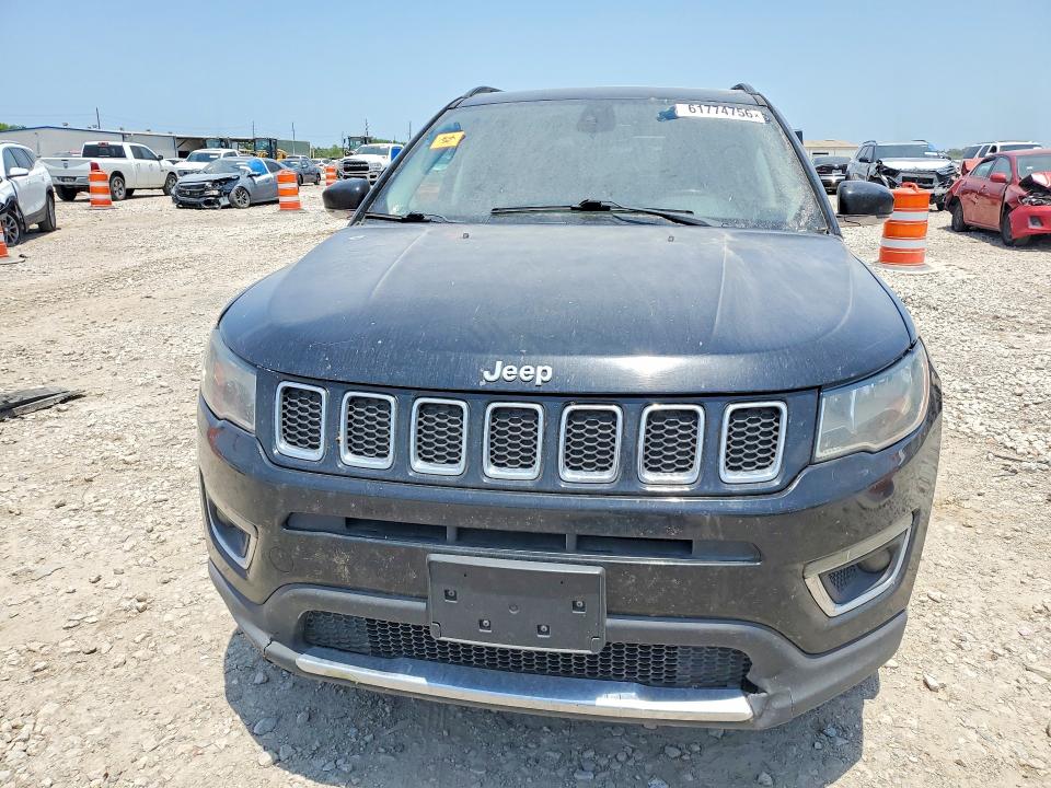 2019 Jeep Compass VIN 3C4NJDCB5KT596462 COPART salvage auction — MINOR DENT/SCRATCHES, Tx - Certificate Of Title, sold $2,950 on 2026-08-13 (photo 5)