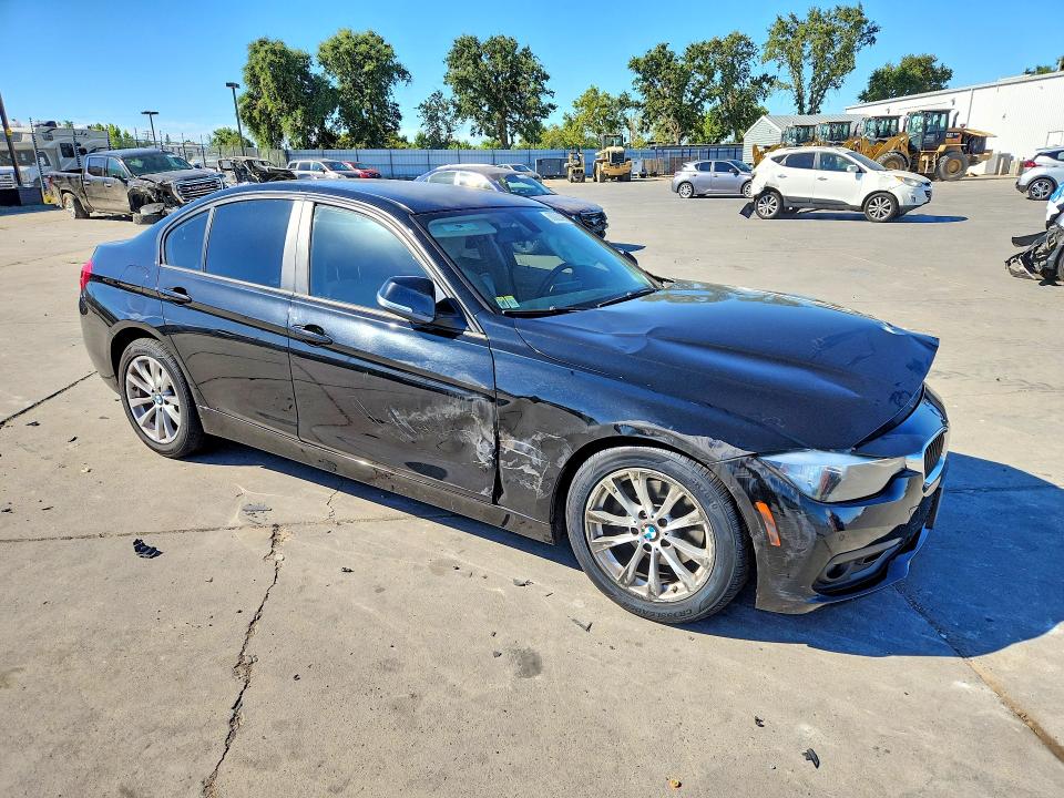 2016 BMW 3er VIN WBA8E5G55GNT41620 COPART salvage auction — FRONT END, Ca - Salvage Certificate, sold $450 on 2026-08-10 (photo 4)