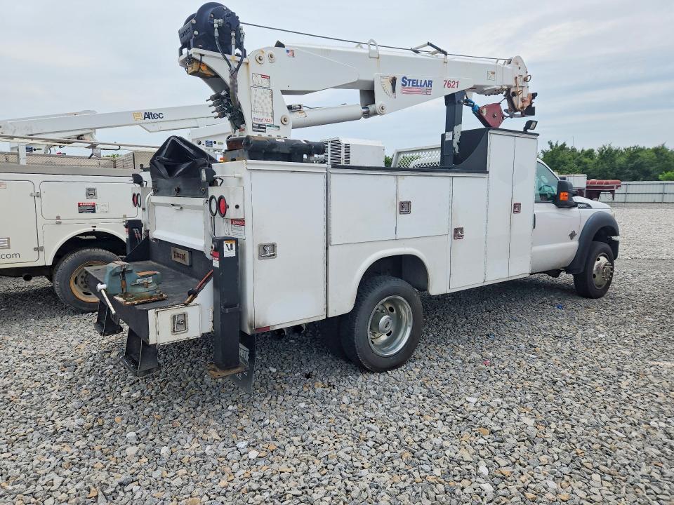 2015 Ford F-550 super duty VIN 1FDUF5GT8FEC17042 COPART salvage auction — FRONT END, Ky - Certificate Of Title, sold $19,600 on 2026-08-06 (photo 3)