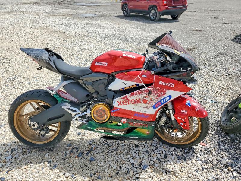 2018 Ducati Panigale VIN ZDM14B1W4JB007650 COPART salvage auction — FRONT END, Fl - Cert Of Ttl-Rebuilt&Slvg Rbld, sold $600 on 2026-07-23 (photo 1)