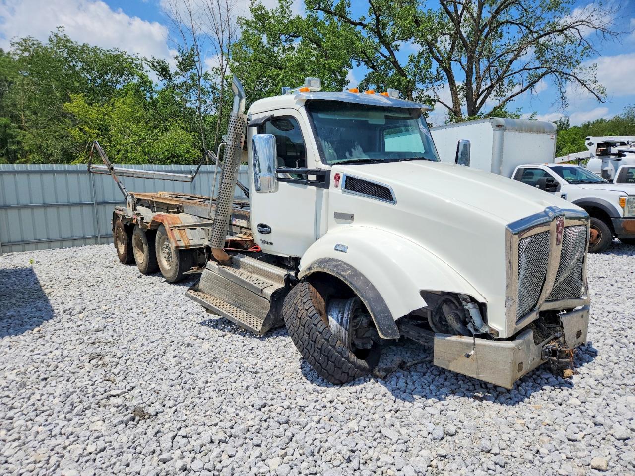 2024 Kenworth T880 VIN 1NKZL40X3RJ377205 COPART salvage auction — Front End, OH - CERT OF TITLE-SALVAGE, sold $52,500 on 2026-07-09 (photo 1)