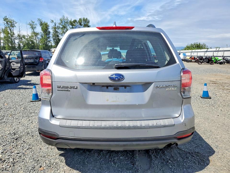 2017 Subaru Forester VIN JF2SJABCXHH523172 COPART salvage auction — FRONT END, WA - BILL OF SALE, sold $725 on 2026-07-27 (photo 6)