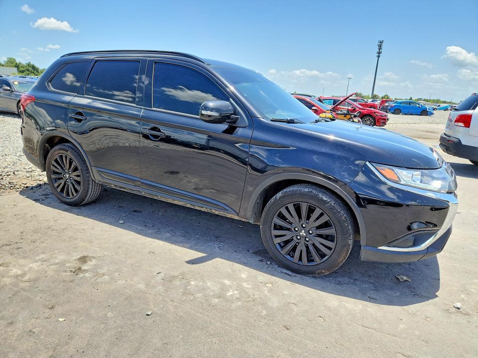 2020 Mitsubishi Outlander VIN JA4AD3A37LZ028312 COPART salvage auction — MINOR DENT/SCRATCHES, FL - CERTIFICATE OF TITLE (P), sold $5,200 on 2026-07-23 (photo 4)