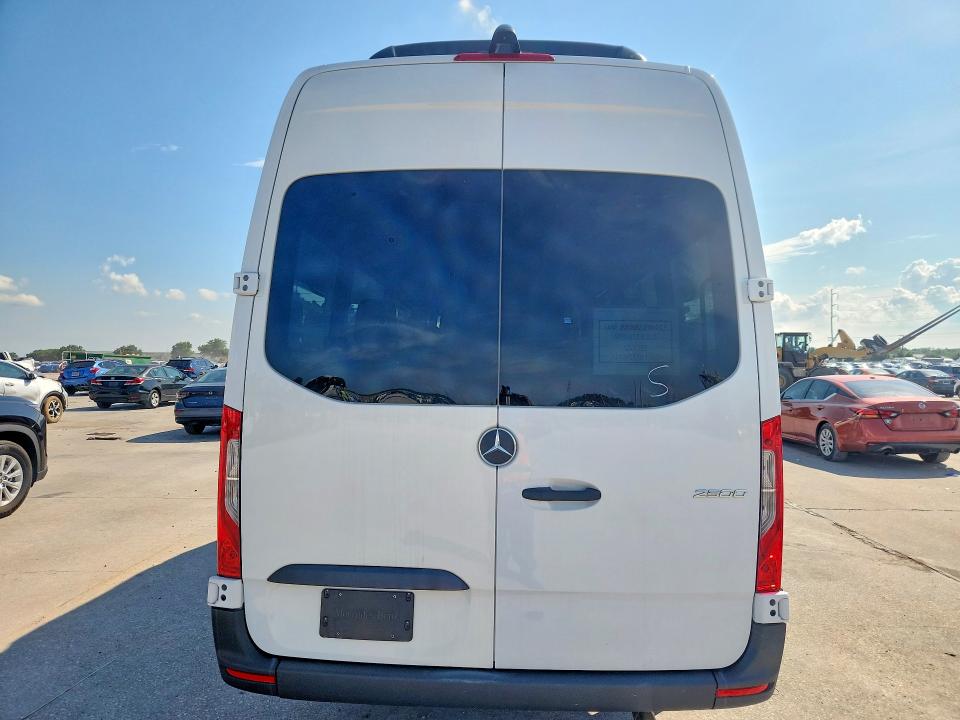 2026 Mercedes-benz Sprinter VIN W1Z4KGHY8TT603206 COPART salvage auction — ROOF, La - Dealer Only Clean Title (P), sold $39,750 on 2026-07-20 (photo 6)