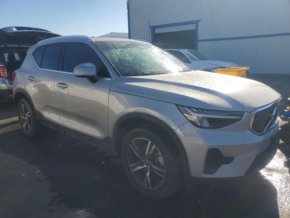 2024 Volvo Xc40 VIN YV4L12UK5R2343578 COPART salvage auction — SIDE, Wa - Vehicle Cert Of Ownership-Titl, sold $12,300 on 2026-07-20 (photo 4)