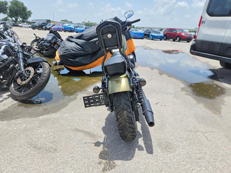 2016 Harley-davidson Iron VIN 1HD4LE215GC404589 COPART salvage auction — MINOR DENT/SCRATCHES, Fl - Cert Of Title Slvg Rebuildable, sold $1,500 on 2026-07-30 (photo 4)