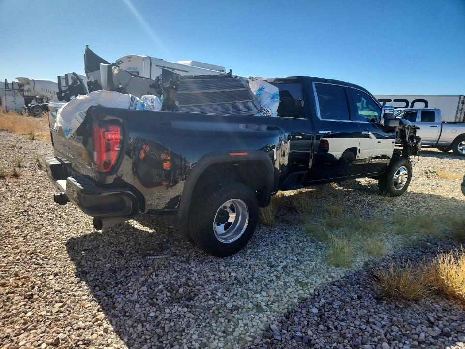 2022 Gmc VIN 1GT49WEY1NF250487 COPART salvage auction — FRONT END, AZ - CERT OF TITLE - SALVAGE, sold $10,400 on 2026-07-24 (photo 3)