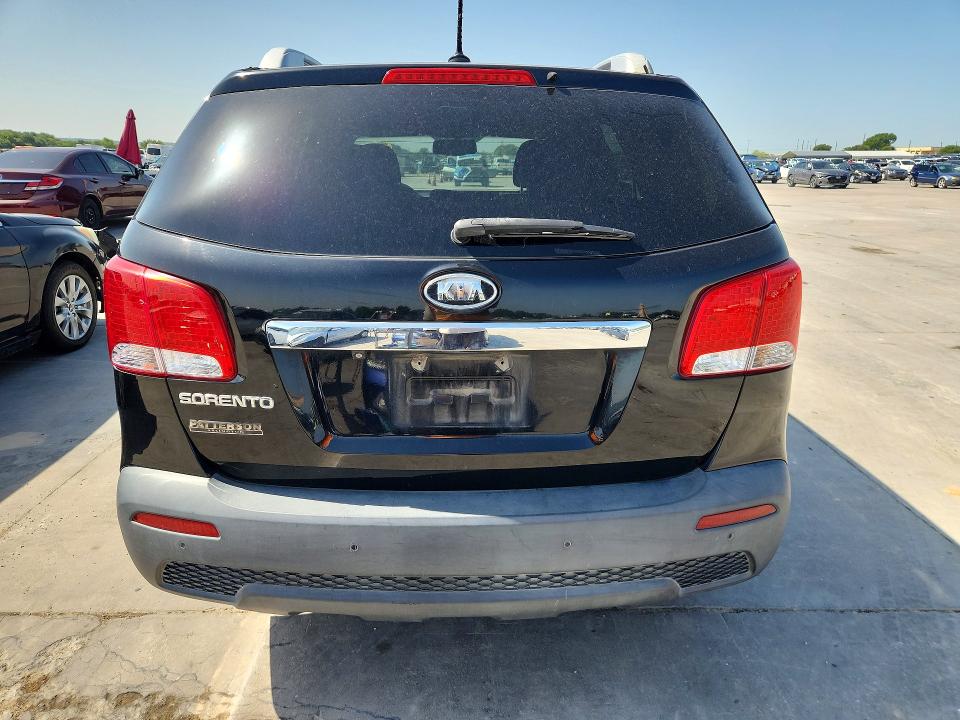 2012 Kia Sorento VIN 5XYKT4A20CG199783 COPART salvage auction — NORMAL WEAR, Tx - Certificate Of Title, sold $1,350 on 2026-07-27 (photo 6)