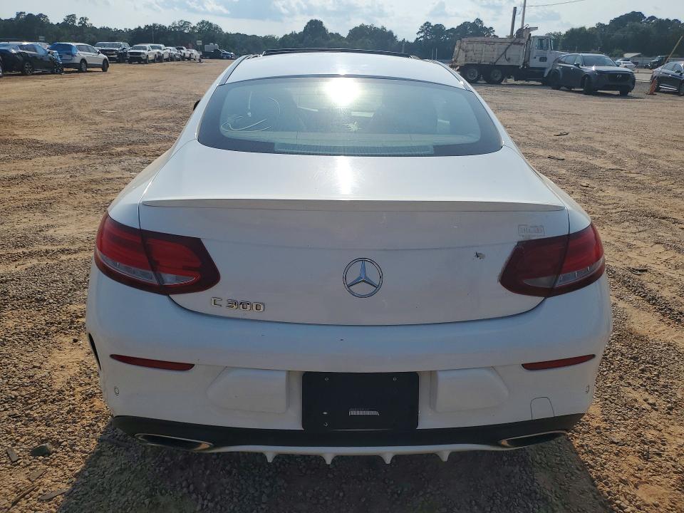 2017 Mercedes-benz C-klasse VIN WDDWJ4JB1HF581313 COPART salvage auction — MINOR DENT/SCRATCHES, Fl - Certificate Of Title (P), sold $5,900 on 2026-08-05 (photo 6)