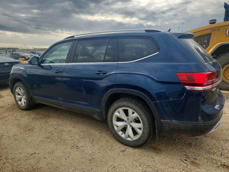 2018 Volkswagen Atlas VIN 1V2LR2CAXJC590175 COPART salvage auction — SIDE, Ab - Oop - Active, sold $2,350 on 2026-07-09 (photo 2)