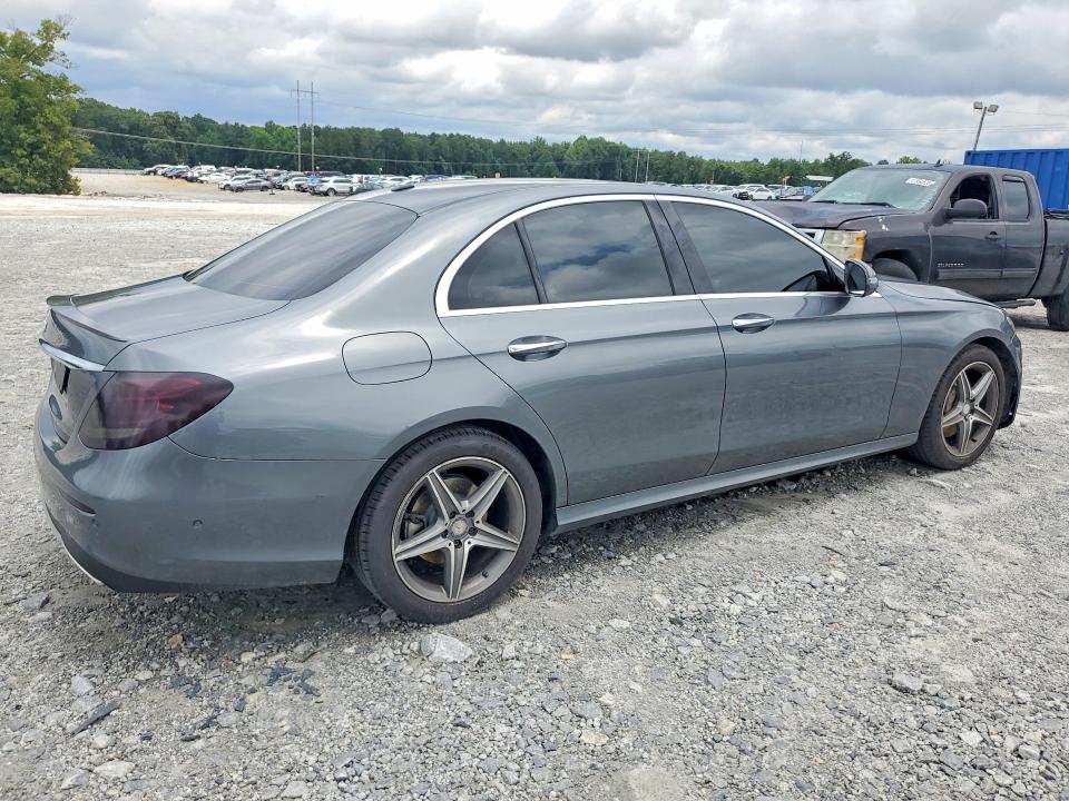 2017 Mercedes-benz E-klasse VIN WDDZF4KB0HA029330 COPART salvage auction — MINOR DENT/SCRATCHES, Mt - Certificate Of Title, sold $7,700 on 2026-07-27 (photo 3)