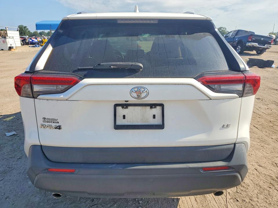 2019 Toyota Rav 4 VIN JTMK1RFV4KD504219 COPART salvage auction — SIDE, FL - CERT OF TITLE SLVG REBUILDABLE, sold $7,100 on 2026-07-30 (photo 6)