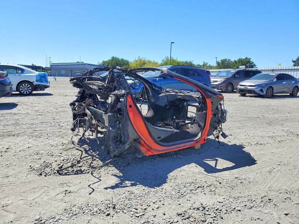 2020 Mclaren automotive 600lt VIN SBM13SAA6LW007770 COPART salvage auction — BURN, CA - NON-REVIVABLE ACQUISITION, sold $2,500 on 2026-08-13 (photo 3)