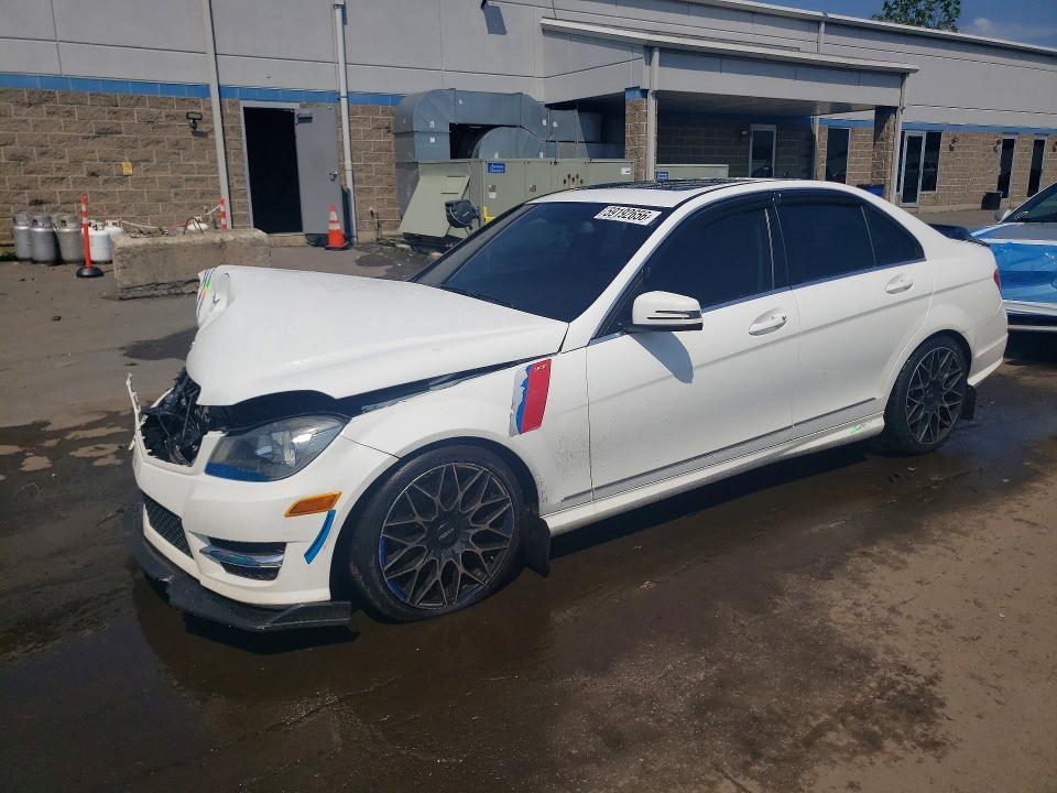 2013 Mercedes-benz C-klasse VIN WDDGF8AB5DR258758 COPART salvage auction — FRONT END, Salvage Title, sold $675 on 2026-07-28 (photo 1)