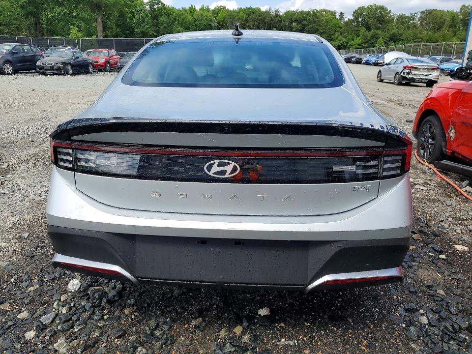 2026 Hyundai Sonata hybrid VIN KMHL24JJ0TA170326 COPART salvage auction — SIDE, MD - CERTIFICATE OF TITLE, sold $10,900 on 2026-07-20 (photo 6)