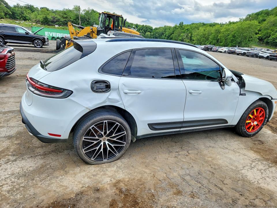 2022 Porsche Macan VIN WP1AA2A59NLB03509 COPART salvage auction — FRONT END, Nj - Cert Of Title-Salvage, sold $10,700 on 2026-08-03 (photo 3)