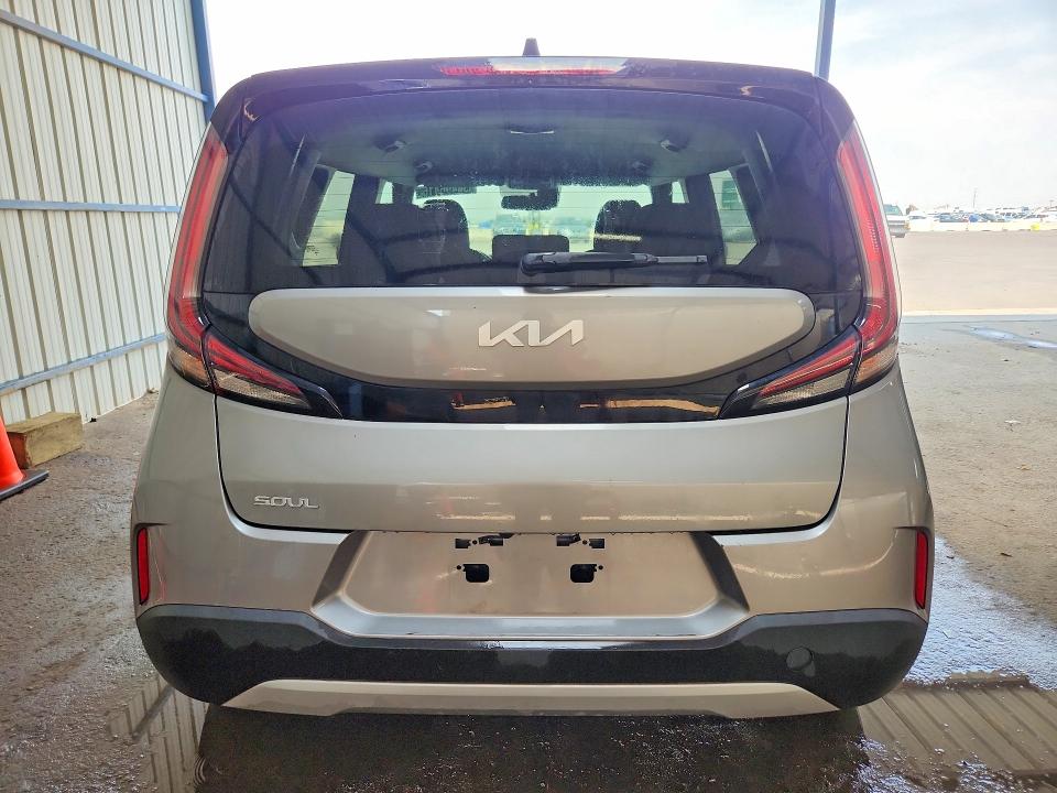 2023 Kia Soul VIN KNDJ23AU5P7881345 COPART salvage auction — MINOR DENT/SCRATCHES, CO - CERTIFICATE OF TITLE, sold $9,900 on 2026-07-24 (photo 6)