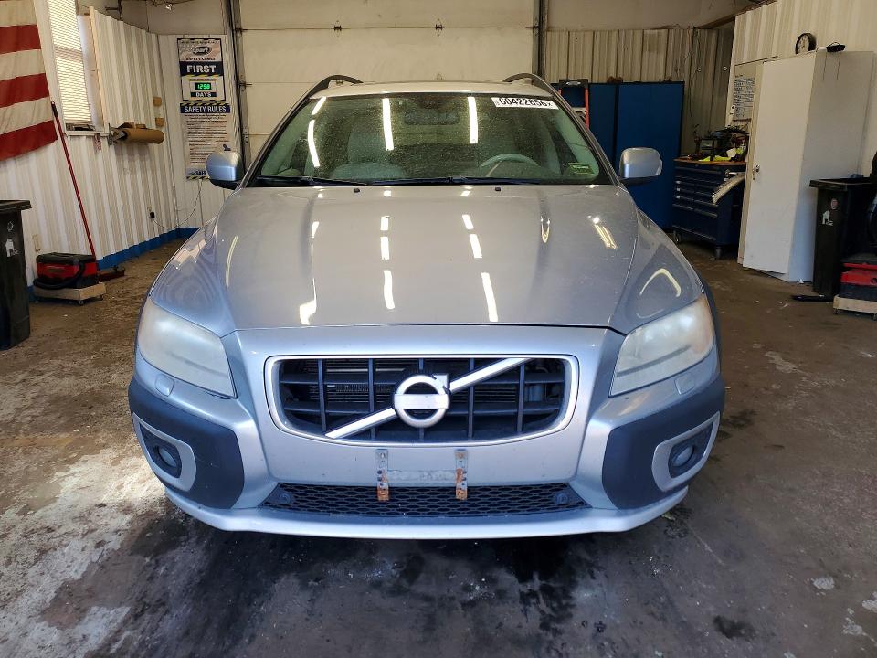 2010 Volvo Xc70 VIN YV4960BZ7A1078236 COPART salvage auction — MINOR DENT/SCRATCHES, Me - Certificate Of Title, sold $325 on 2026-07-30 (photo 5)