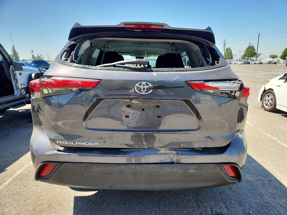 2021 Toyota Highlander VIN 5TDCZRAH1MS039999 COPART salvage auction — REAR END, Nc - Certificate Of Title, sold $10,100 on 2026-07-27 (photo 6)