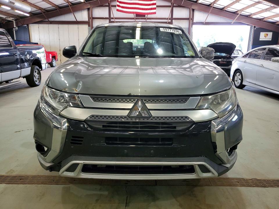 2020 Mitsubishi Outlander VIN JA4AZ3A31LZ003102 COPART salvage auction — MINOR DENT/SCRATCHES, Ny - Certificate Of Title (P), sold $4,500 on 2026-07-14 (photo 5)