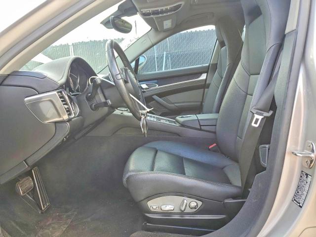 2012 Porsche Panamera VIN WP0AD2A78CL045531 COPART salvage auction — MINOR DENT/SCRATCHES, Fl - Certificate Of Title, sold $750 on 2026-07-23 (photo 7)