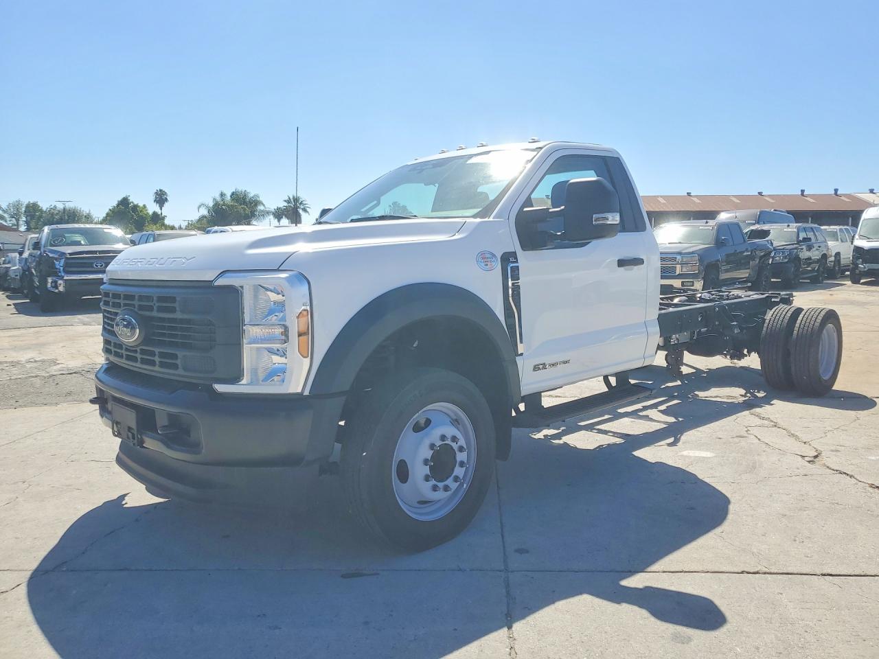 2024 Ford F550 VIN 1FDUF5GT8RDA09415 COPART salvage auction — Minor Dent/Scratches, Mi - Dis/Dlr/Exp Only Salvage Title, sold $35,250 on 2026-08-05 (photo 1)