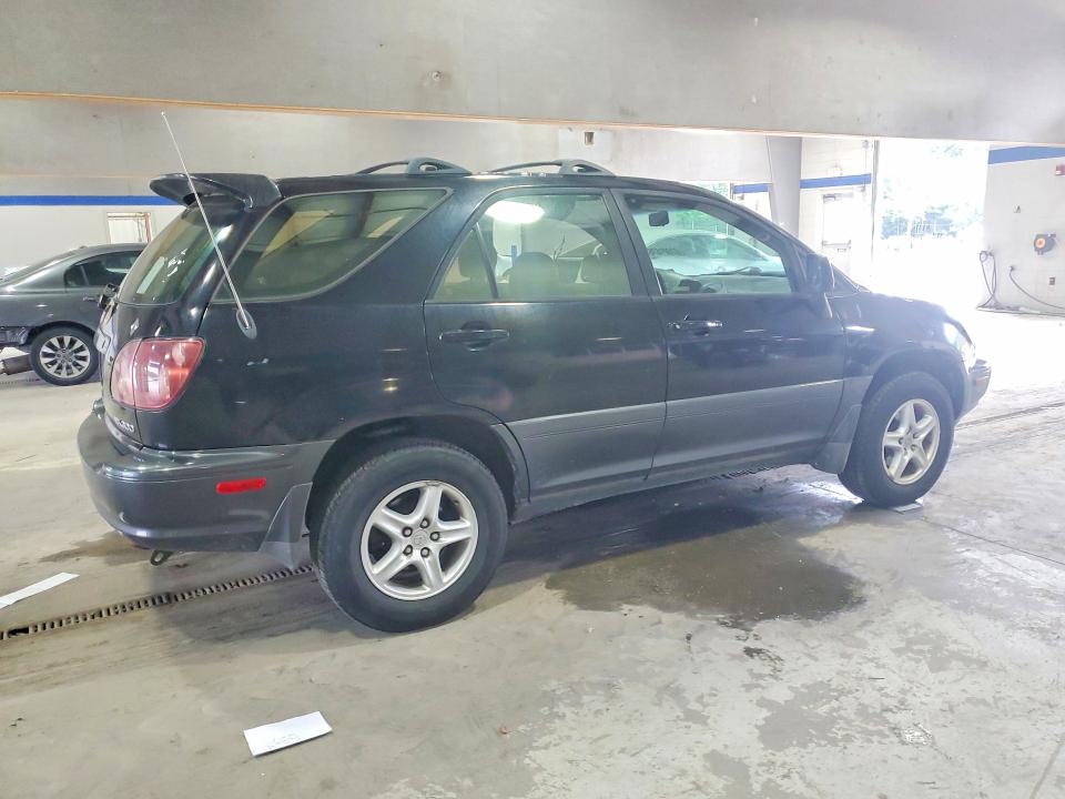 2000 Lexus Rx 300 VIN JT6HF10U3Y0156658 COPART salvage auction — MECHANICAL, Va - Certificate Of Title, sold $325 on 2026-07-31 (photo 3)