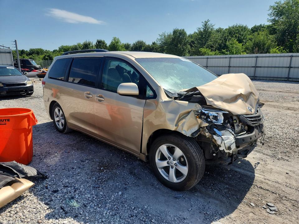 2011 Toyota Sienna VIN 5TDKK3DCXBS125113 COPART salvage auction — FRONT END, Pa - Certificate Of Salvage, sold $900 on 2026-07-29 (photo 4)