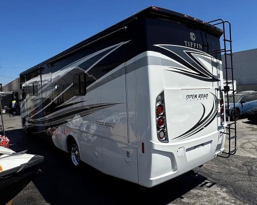 2018 Ford VIN 1F66F5DY6J0A01454 COPART salvage auction — WATER/FLOOD, CA - SALVAGE CERTIFICATE, sold $45,250 on 2026-08-06 (photo 4)