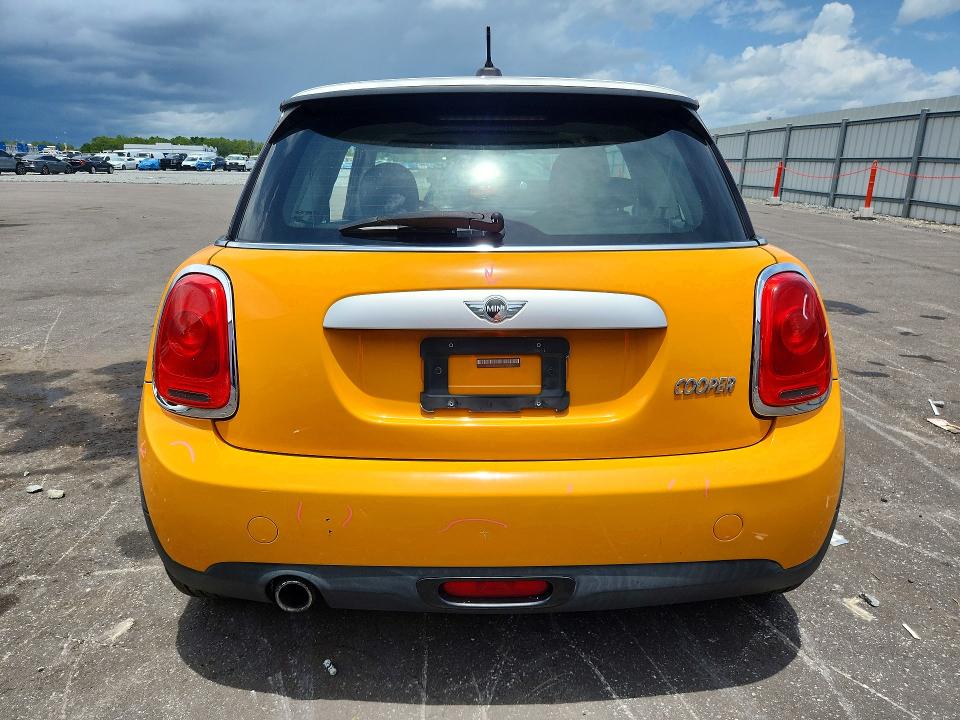 2015 Mini Cooper VIN WMWXM5C59FT973163 COPART salvage auction — FRONT END, Fl - Cert Of Title Slvg Rebuildable, sold $950 on 2026-07-27 (photo 6)