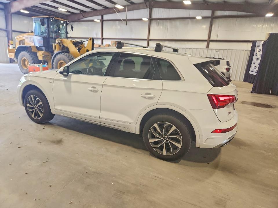 2024 Audi Q5 VIN WA1EAAFY2R2083559 COPART salvage auction — REAR END, TX - CERTIFICATE OF TITLE, sold $17,600 on 2026-07-20 (photo 2)