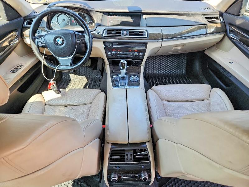 2012 BMW 7er VIN WBAKC8C54CC436680 COPART salvage auction — MINOR DENT/SCRATCHES, Ny - Certificate Of Title, sold $1,000 on 2026-07-22 (photo 8)
